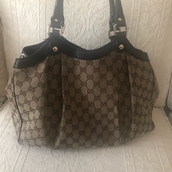 AUTHENTIC GUCCI BAG - Picture 2 of 8